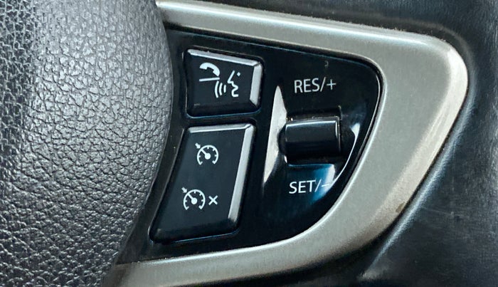 2018 Tata Hexa Varicor 400 XTA, Diesel, Automatic, 39,282 km, Adaptive Cruise Control