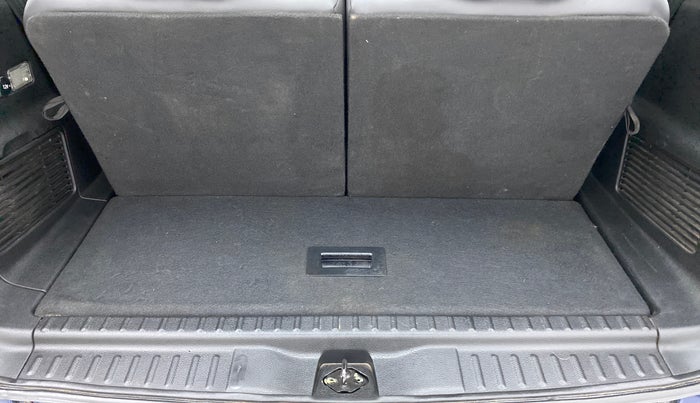 2018 Tata Hexa Varicor 400 XTA, Diesel, Automatic, 39,282 km, Boot Inside