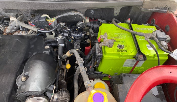 2017 Mahindra TUV300 T8, Diesel, Manual, 59,224 km, Engine View - Left