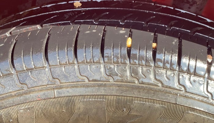 2020 Maruti Swift VXI, Petrol, Manual, 82,121 km, Left Rear Tyre Tread