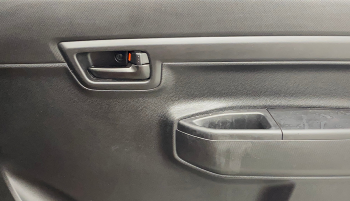 2021 Maruti S PRESSO VXI PLUS AMT, Petrol, Automatic, 58,275 km, Driver Side Door Panels Control