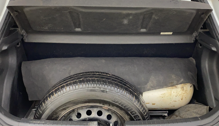 2018 Hyundai Elite i20 SPORTZ 1.2, CNG, Manual, 47,714 km, Boot Inside