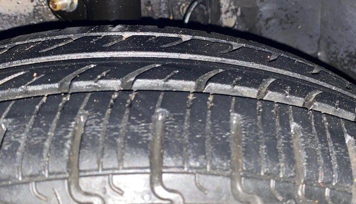 2016 Honda Amaze 1.2L I-VTEC VX, Petrol, Manual, 78,346 km, Left Front Tyre Tread