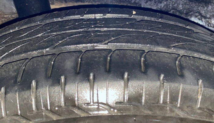 2016 Honda Amaze 1.2L I-VTEC VX, Petrol, Manual, 78,346 km, Right Rear Tyre Tread