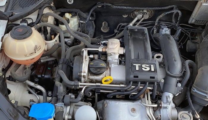 2017 Volkswagen Vento HIGHLINE PETROL AT, Petrol, Automatic, 86,755 km, Engine View - Right