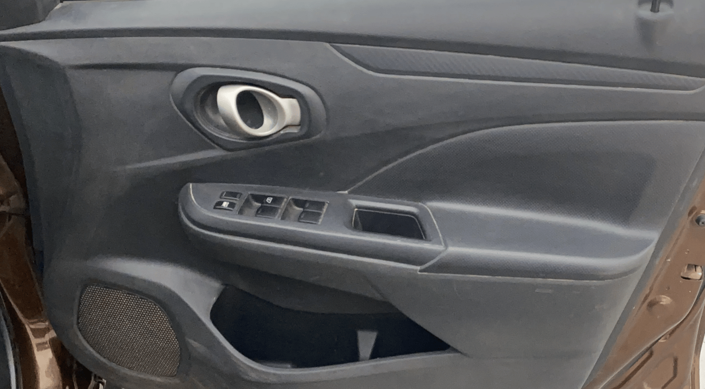 2020 Datsun Go Plus T(O), Petrol, Manual, 76,784 km, Driver Side Door Panels Control