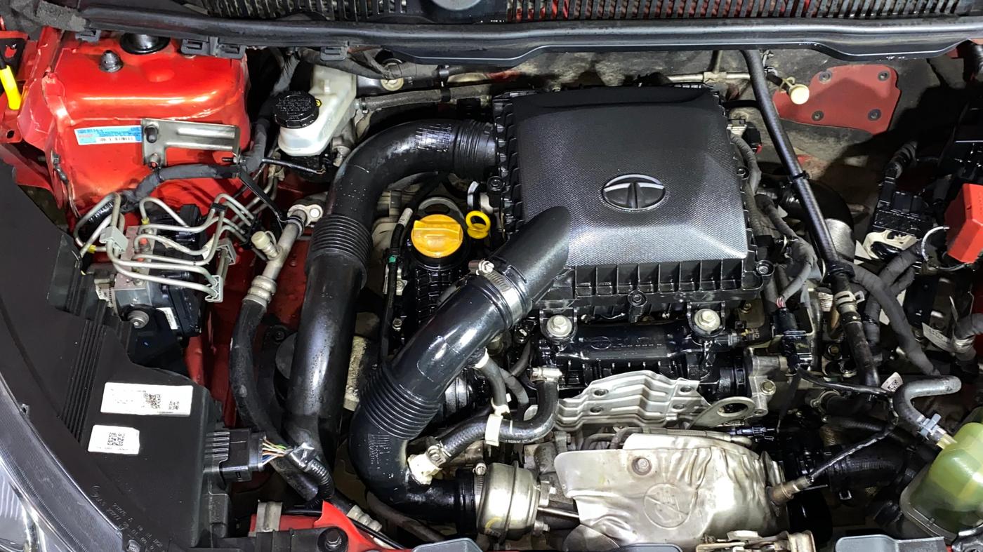 2022 Tata NEXON XZ PLUS (HS) PETROL DUAL TONE, Petrol, Manual, 87,871 km, Engine View - Right