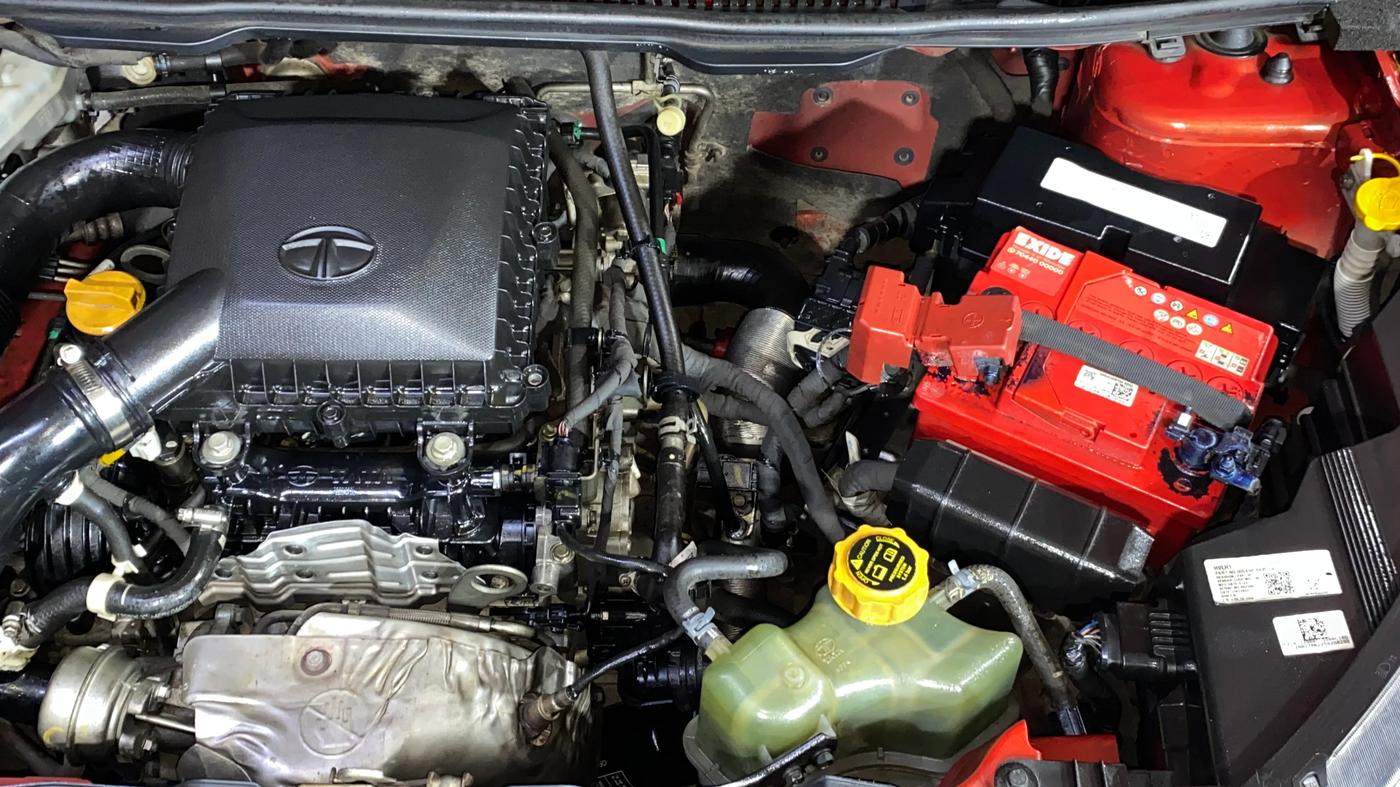 2022 Tata NEXON XZ PLUS (HS) PETROL DUAL TONE, Petrol, Manual, 87,871 km, Engine View - Left