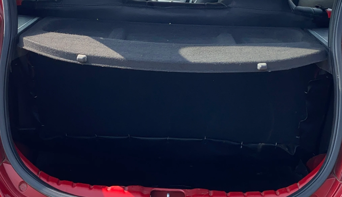 2014 Hyundai Eon 1.0 MAGNA +, Petrol, Manual, 24,021 km, Boot Inside