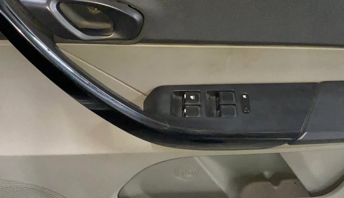 2018 Tata Tiago XM DIESEL, Diesel, Manual, 1,19,988 km, Driver Side Door Panels Control