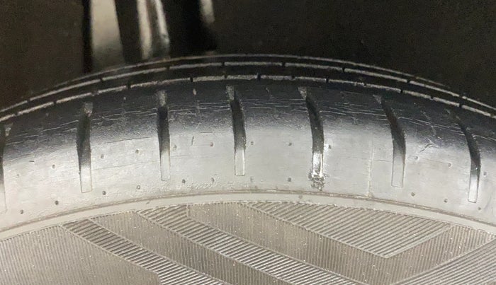 2020 Toyota Glanza G, Petrol, Manual, 42,958 km, Right Rear Tyre Tread