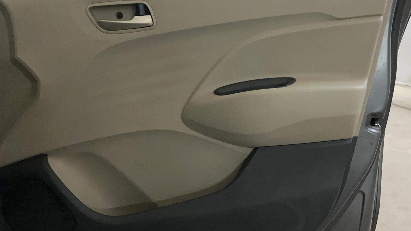 2020 Hyundai NEW SANTRO SPORTZ AMT, Petrol, Automatic, 76,904 km, Driver Side Door Panels Control