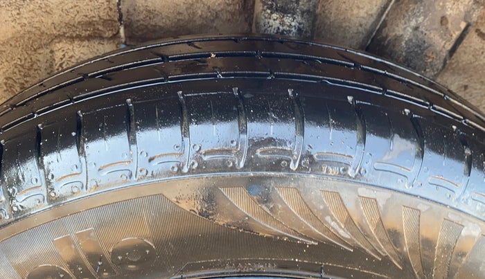 2022 Hyundai GRAND I10 NIOS SPORTZ 1.2 KAPPA VTVT, Petrol, Manual, 26,782 km, Left Rear Tyre Tread