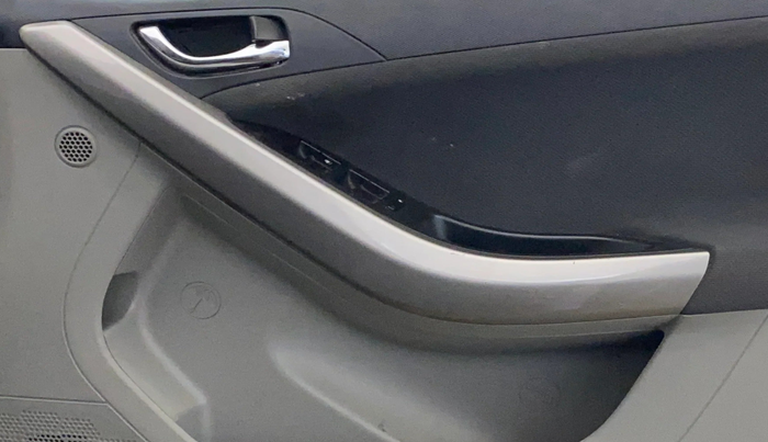 2019 Tata NEXON XZA PLUS PETROL, Petrol, Automatic, 76,977 km, Driver Side Door Panels Control