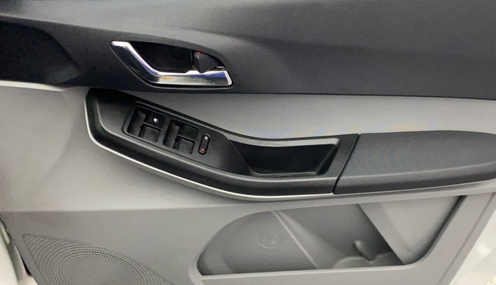 2020 Tata Tiago XZA PLUS PETROL, Petrol, Automatic, 19,306 km, Driver Side Door Panels Control