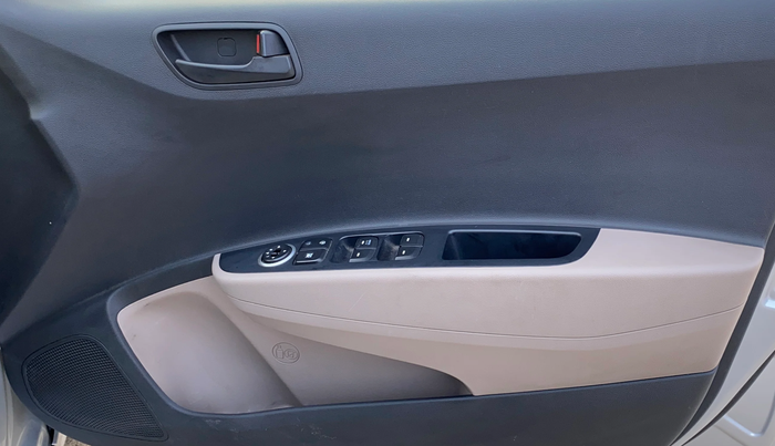 2016 Hyundai Grand i10 MAGNA 1.2 KAPPA VTVT, Petrol, Manual, 77,691 km, Driver Side Door Panels Control