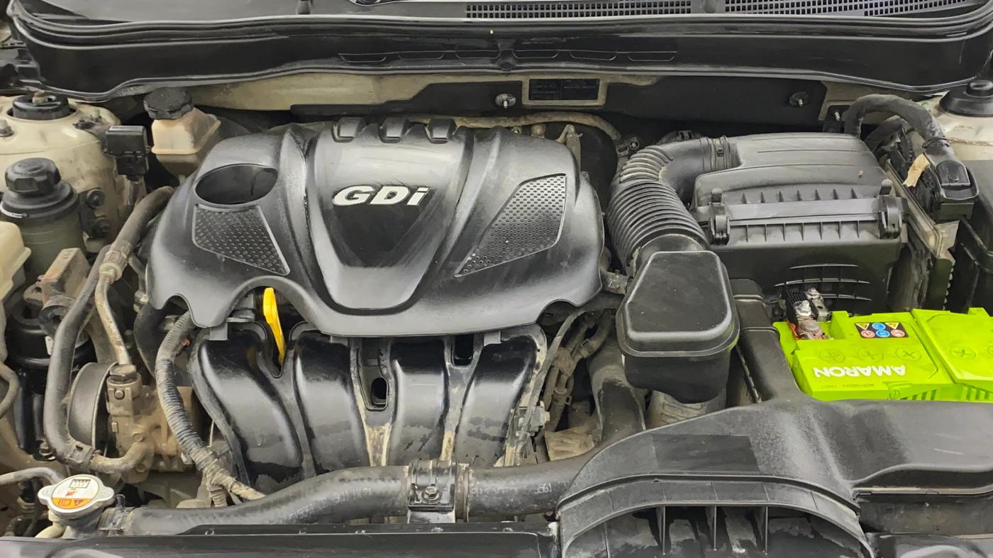 2012 Hyundai Sonata 2.4 GDI MT, Petrol, Manual, 1,07,130 km, Engine View