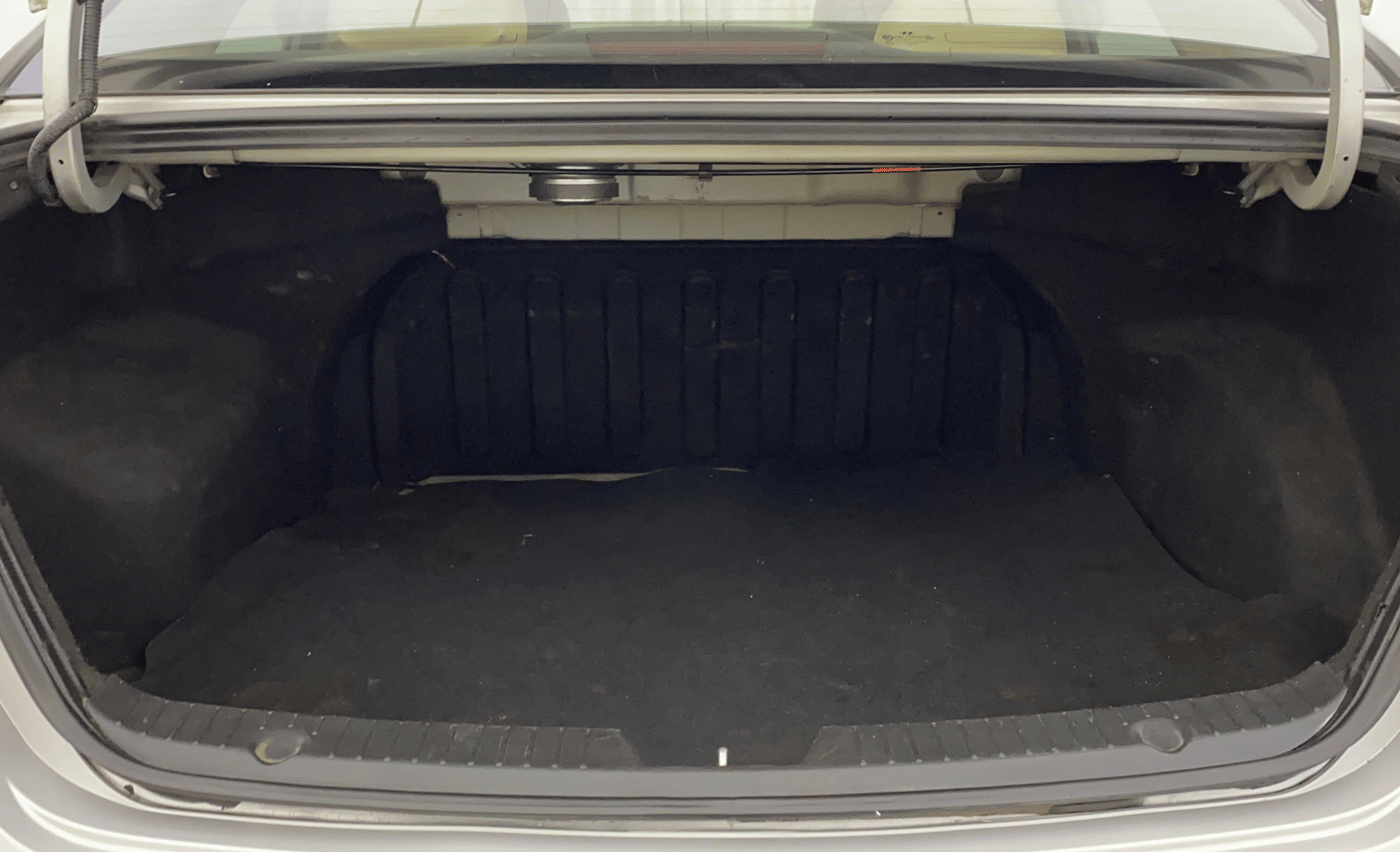 2012 Hyundai Sonata 2.4 GDI MT, Petrol, Manual, 1,07,130 km, Boot Inside