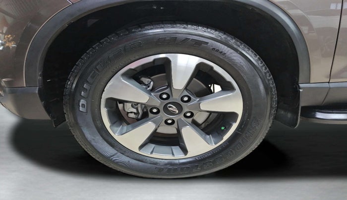 2019 Mahindra ALTURAS G4 4WD AT, Diesel, Automatic, 1,05,681 km, Left Front Wheel