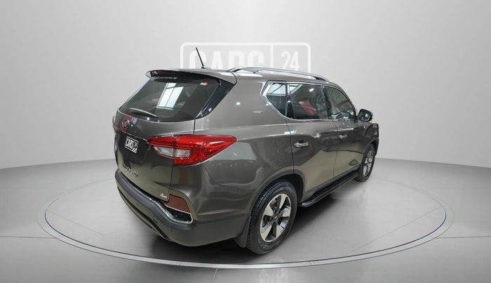2019 Mahindra ALTURAS G4 4WD AT, Diesel, Automatic, 1,05,681 km, Right Back Diagonal
