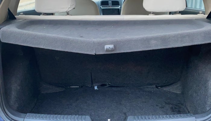 2013 Volkswagen Polo COMFORTLINE 1.2L, Diesel, Manual, 72,951 km, Boot Inside