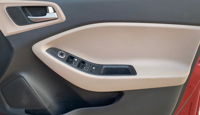 2019 Hyundai Elite i20 MAGNA PLUS 1.2, Petrol, Manual, 18,514 km, Driver Side Door Panels Control