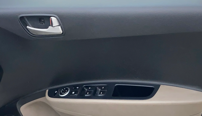 2014 Hyundai Grand i10 ASTA AT 1.2 KAPPA VTVT, Petrol, Automatic, 98,997 km, Driver Side Door Panels Control