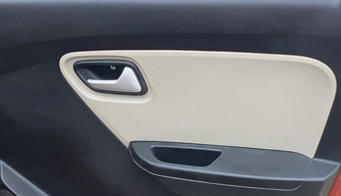 2021 Maruti Alto VXI, Petrol, Manual, 64,896 km, Driver Side Door Panels Control