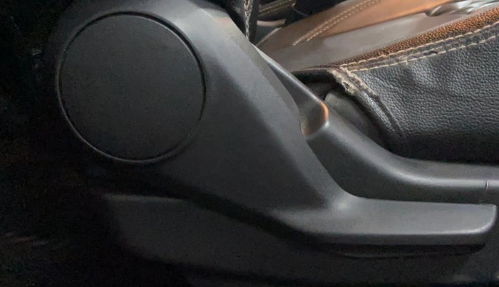 2020 Maruti Baleno DELTA PETROL 1.2, Petrol, Manual, 64,215 km, Driver Side Adjustment Panel