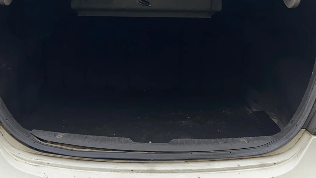 2012 Hyundai Verna FLUIDIC 1.6 CRDI SX, Diesel, Manual, 1,11,560 km, Boot Inside