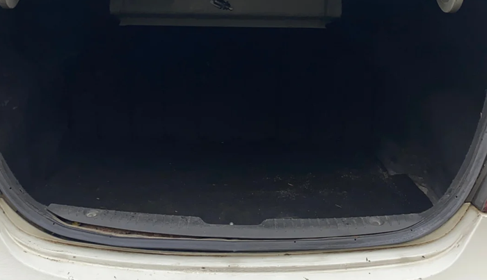 2012 Hyundai Verna FLUIDIC 1.6 CRDI SX, Diesel, Manual, 1,11,454 km, Boot Inside