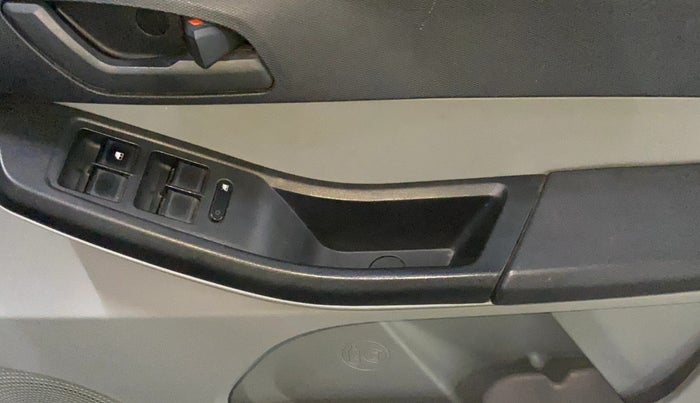 2023 Tata Tiago XTA PETROL, Petrol, Automatic, 25,089 km, Driver Side Door Panels Control