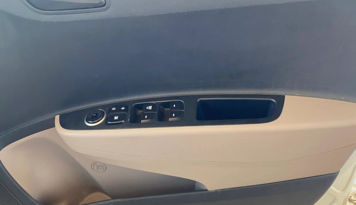 2018 Hyundai Grand i10 MAGNA 1.2 KAPPA VTVT, Petrol, Manual, 58,904 km, Driver Side Door Panels Control