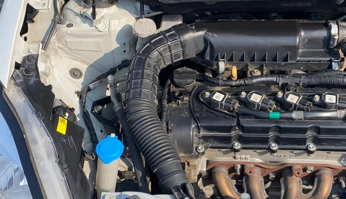 2019 Maruti Swift VXI AMT, Petrol, Automatic, 57,362 km, Engine View - Right