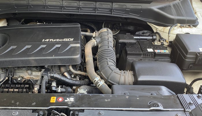 2022 KIA CARENS LUXURY PLUS 1.4 PETROL 7 STR, Petrol, Manual, 25,165 km, Engine View - Left