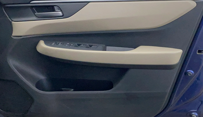 2024 Honda ELEVATE V MT, Petrol, Manual, 5,322 km, Driver Side Door Panels Control