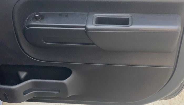 2020 Mahindra Thar LX D 4WD MT CONVERTIBLE, Diesel, Manual, 45,361 km, Driver Side Door Panels Control