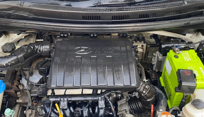 2016 Hyundai Grand i10 ASTA (O) AT 1.2 KAPPA VTVT, Petrol, Automatic, 88,175 km, Engine View