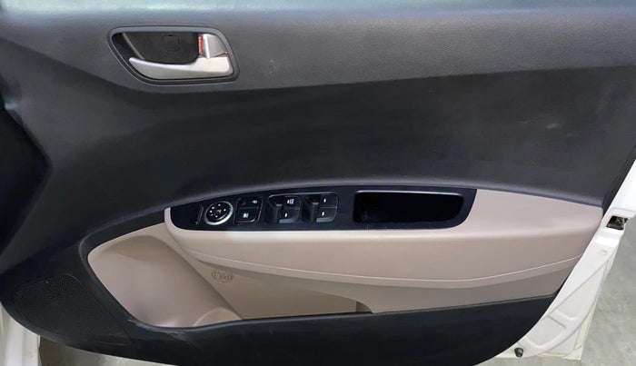 2015 Hyundai Xcent S 1.2, Petrol, Manual, 37,061 km, Driver Side Door Panels Control