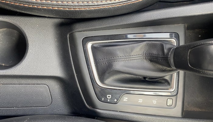 2018 Hyundai Elite i20 ASTA 1.2  CVT, Petrol, Automatic, 32,704 km, Gear Lever