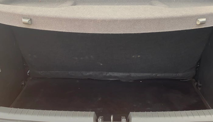 2018 Hyundai Elite i20 ASTA 1.2  CVT, Petrol, Automatic, 32,704 km, Boot Inside