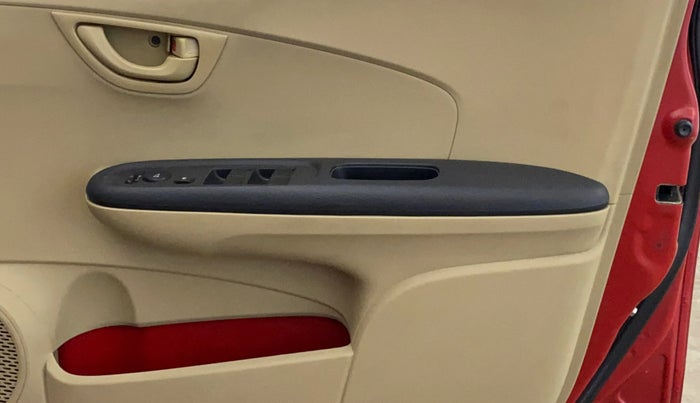 2015 Honda Brio S MT, Petrol, Manual, 25,333 km, Driver Side Door Panels Control