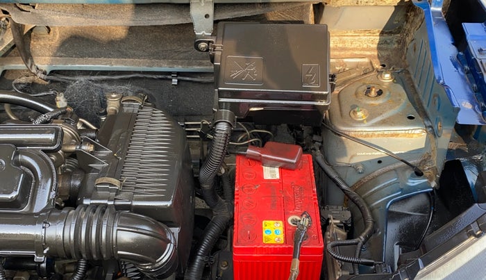 2021 Renault Kwid CLIMBER 1.0 (O), Petrol, Manual, 77,191 km, Engine View - Left