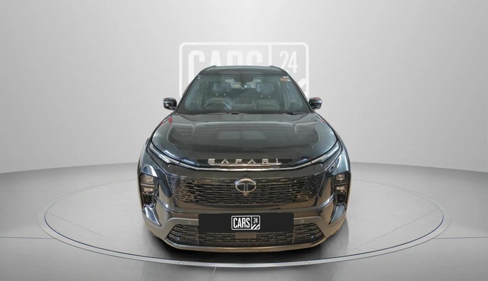 2024 Tata Safari ACCOMPLISHED DARK EDITION AT, Diesel, Automatic, 5,733 km, Front