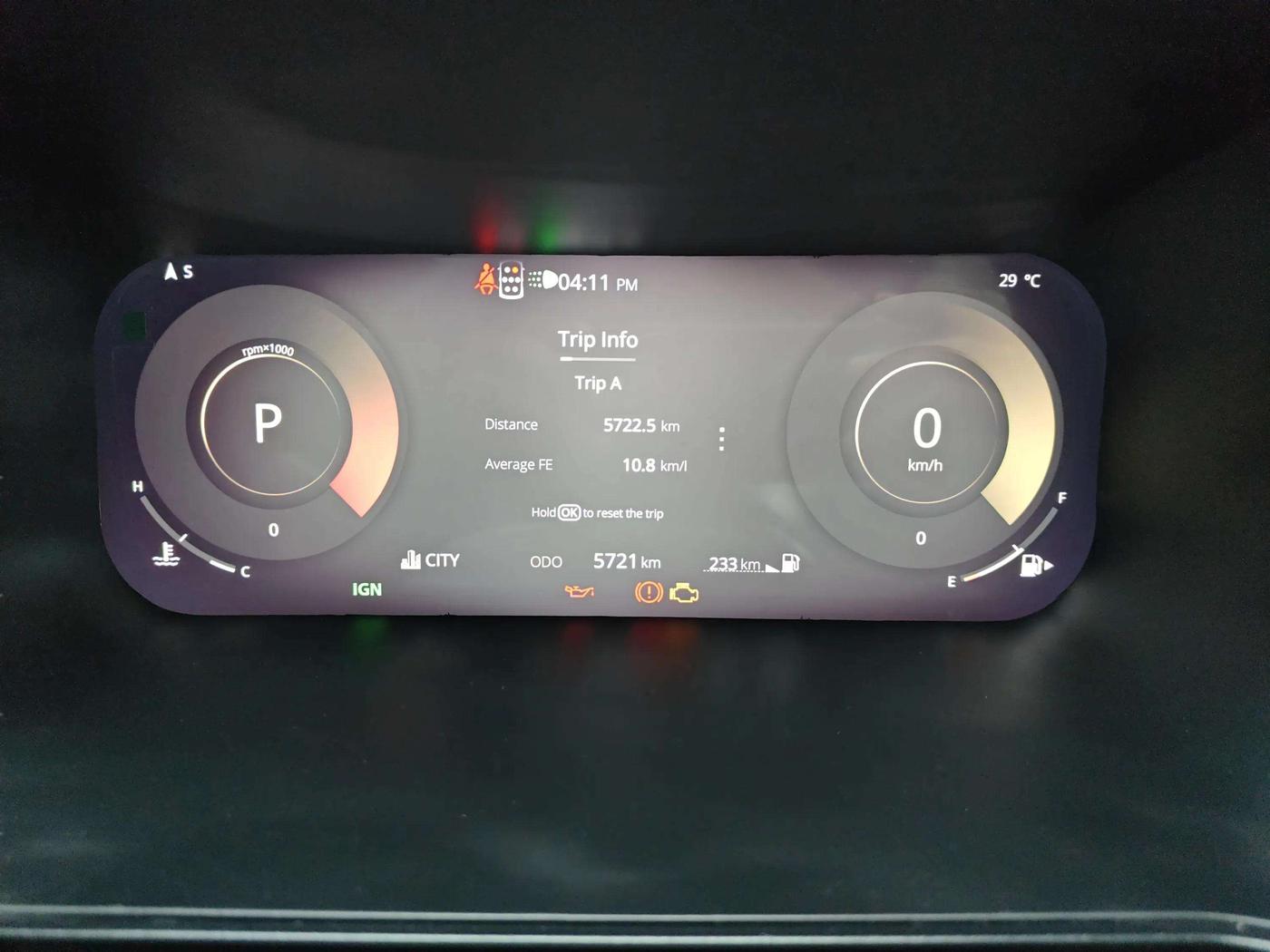 2024 Tata Safari ACCOMPLISHED DARK EDITION AT, Diesel, Automatic, 5,733 km, Odometer Image