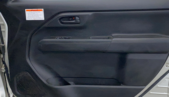 2018 Maruti Vitara Brezza ZDI PLUS AMT, Diesel, Automatic, 1,01,558 km, Driver Side Door Panels Control