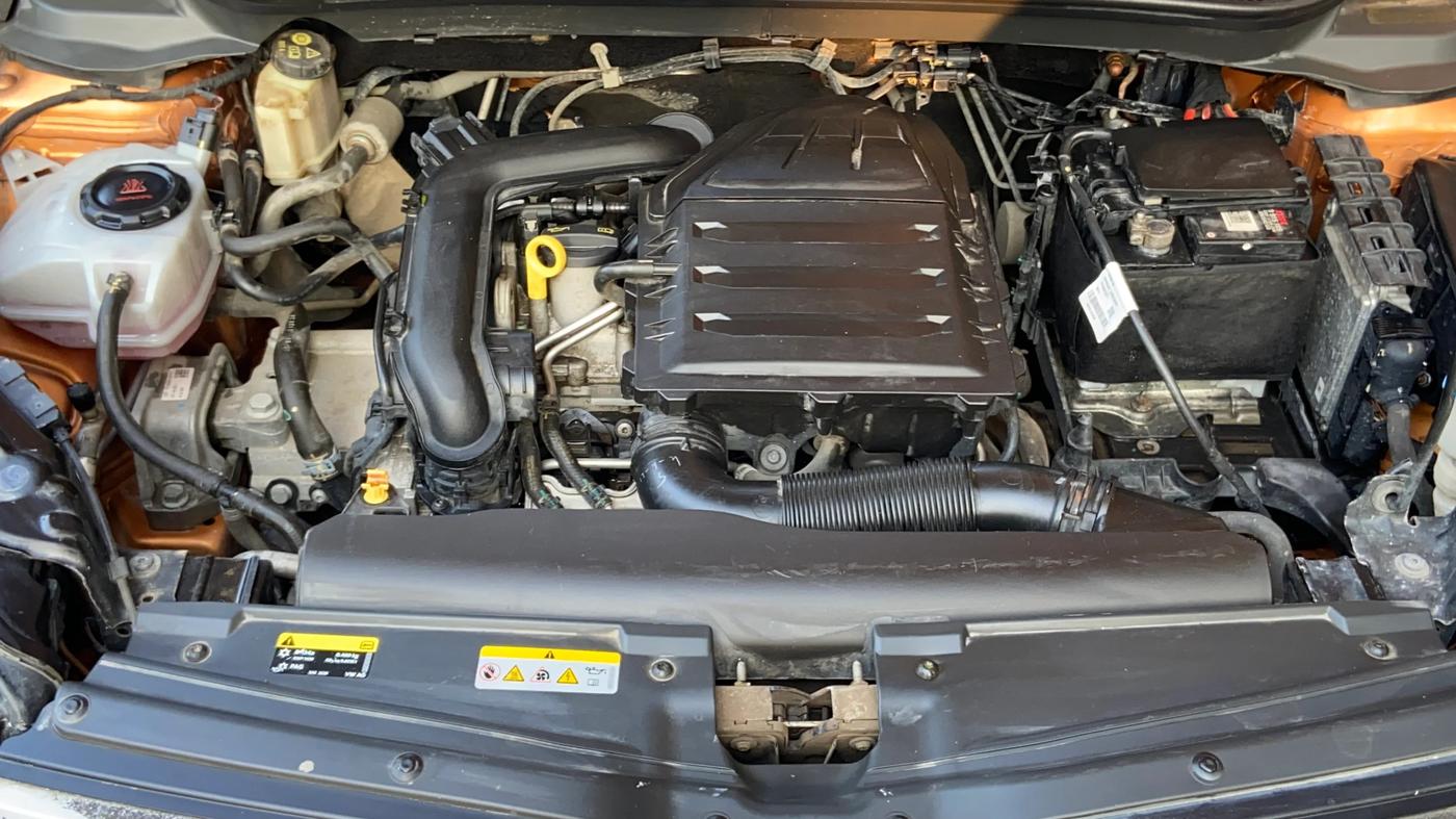 2021 Skoda KUSHAQ AMBITION 1.0L TSI AT, Petrol, Automatic, 64,270 km, Engine View