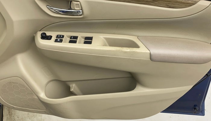 2019 Maruti Ciaz ALPHA  AT 1.5 SHVS PETROL, Petrol, Automatic, 26,650 km, Driver Side Door Panels Control