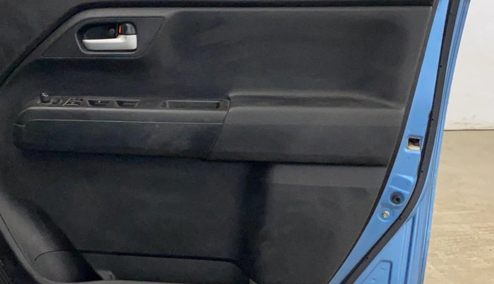 2019 Maruti New Wagon-R ZXI 1.2, Petrol, Manual, 77,866 km, Driver Side Door Panels Control