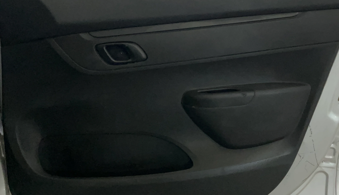 2021 Renault Kwid RXL, Petrol, Manual, 16,009 km, Driver Side Door Panels Control